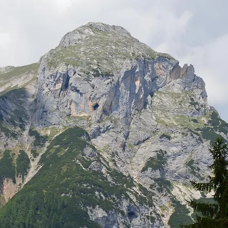 Lägenhet Roseggerhaus